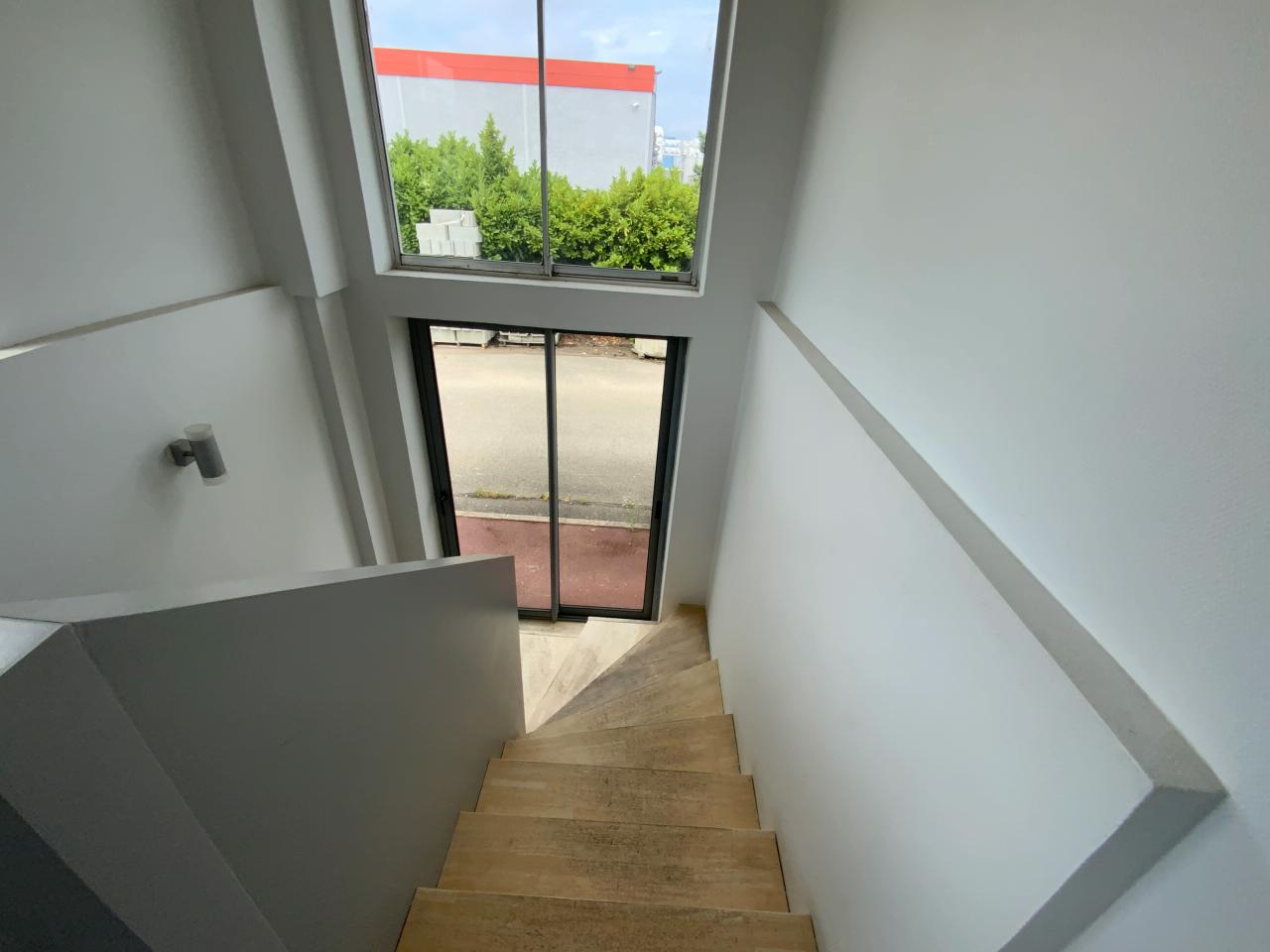 Local d'activité Meyzieu 2500m² Vente local d'activité Meyzieu Rhône OVACT2425179 34